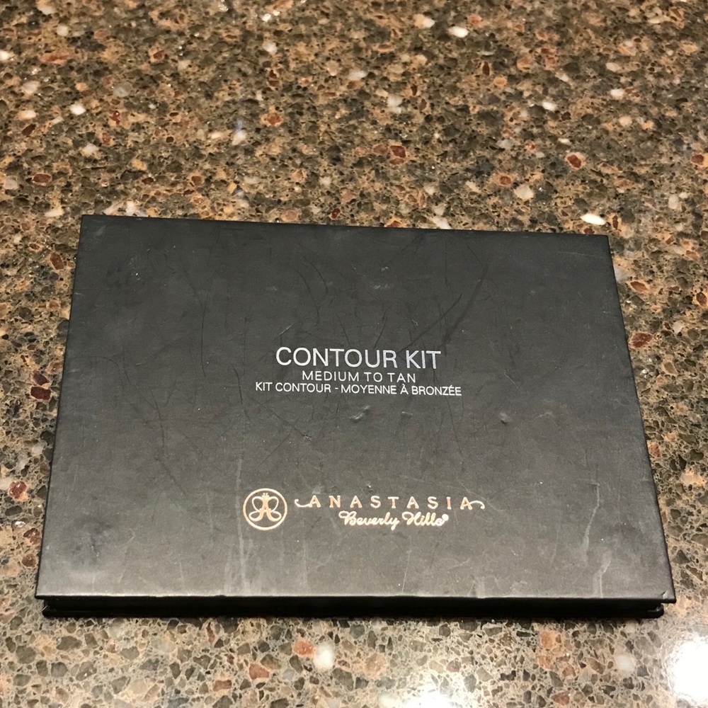 Anastasia Beverly Hills Contour Kit Pallet